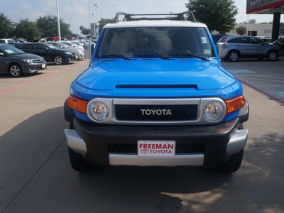 toyota fj cruiser 2008 blue suv gasoline 6 cylinders 4 wheel drive automatic 76053