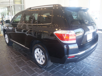 toyota highlander 2012 black suv se gasoline 6 cylinders front wheel drive automatic 76053