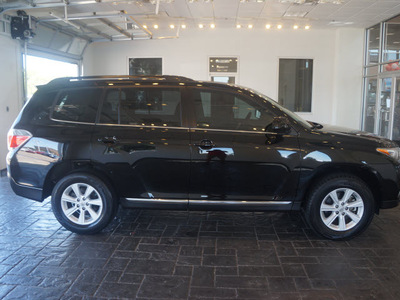 toyota highlander 2012 black suv se gasoline 6 cylinders front wheel drive automatic 76053