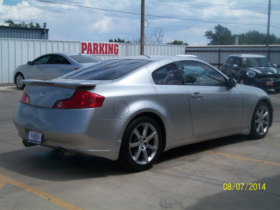 infiniti g35 2004 silver coupe 6 cylinders automatic 79110