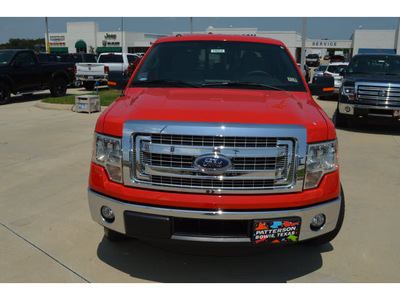 ford f 150 2014 red xlt gasoline 6 cylinders 2 wheel drive automatic 76230