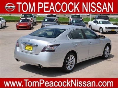 nissan maxima 2014 silver sedan 3 5 s 6 cylinders cvt 77090