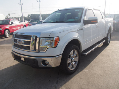 ford f 150 2011 white lariat gasoline 6 cylinders 4 wheel drive automatic 77539