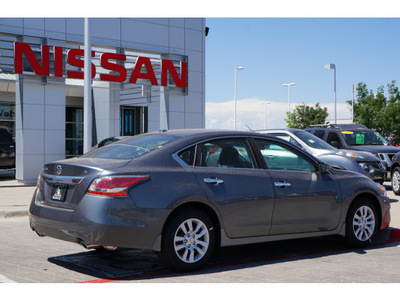 nissan altima 2015 gray sedan 2 5 s gasoline 4 cylinders front wheel drive automatic 79119