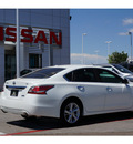 nissan altima 2014 white sedan 2 5 sl gasoline 4 cylinders front wheel drive automatic 79119