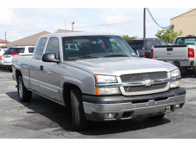 chevrolet silverado 1500 2004 silver pickup truck work truck 8 cylinders automatic 76234