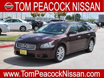 nissan maxima 2014 dk  red 3 5 s gasoline 6 cylinders front wheel drive cvt 77090
