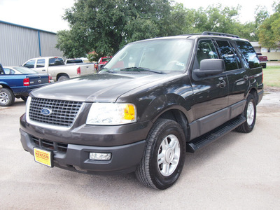 ford expedition 2006 gray suv xlt 8 cylinders automatic 77864