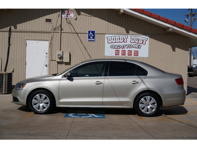 volkswagen jetta 2013 gray sedan se pzev gasoline 5 cylinders front wheel drive automatic 79110