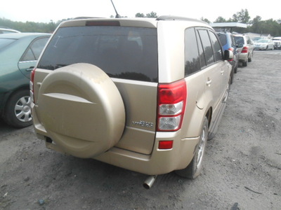 suzuki grand vitara luxury