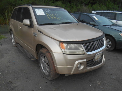 suzuki grand vitara luxury