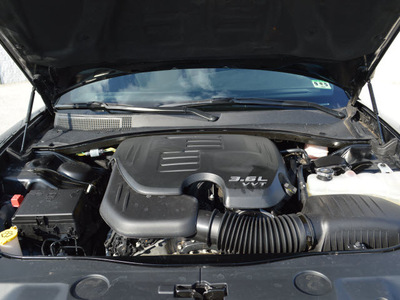 dodge charger 2014 black sedan se gasoline 6 cylinders rear wheel drive automatic 76011
