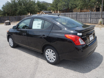 nissan versa 2015 black sedan s plus gasoline 4 cylinders front wheel drive automatic 76116