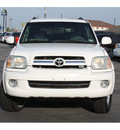 toyota sequoia 2005 white suv sr5 8 cylinders automatic 76234