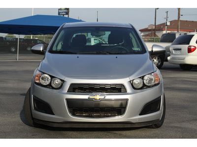chevrolet sonic 2014 silver hatchback lt auto 4 cylinders automatic 76234