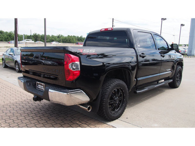 toyota tundra 2014 black sr5 8 cylinders automatic 77546