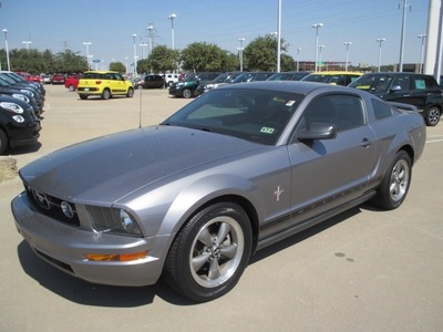 ford mustang 2006 gray coupe v6 standard gasoline 6 cylinders rear wheel drive automatic 76108