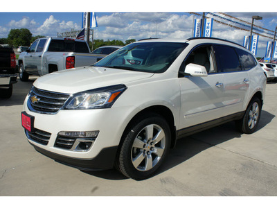 chevrolet traverse 2015 white suv ltz gasoline 6 cylinders front wheel drive 6 speed automatic 78130