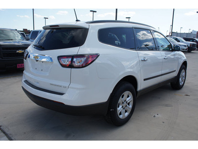 chevrolet traverse 2015 white suv ls gasoline 6 cylinders front wheel drive 6 speed automatic 78130