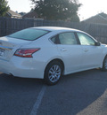nissan altima 2015 white sedan 2 5 s gasoline 4 cylinders front wheel drive automatic 76116