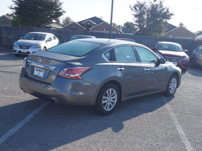 nissan altima 2015 gray sedan 2 5 gasoline 4 cylinders front wheel drive automatic 76116