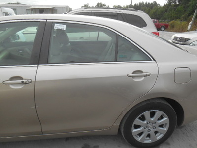 toyota camry hybrid