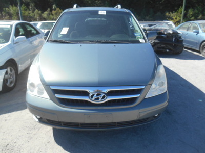 2007 hyundai entourage