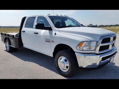 ram chassis 3500 2014 tradesman diesel cummins 6 7l diesel turbo 4 wheel drive other 76520