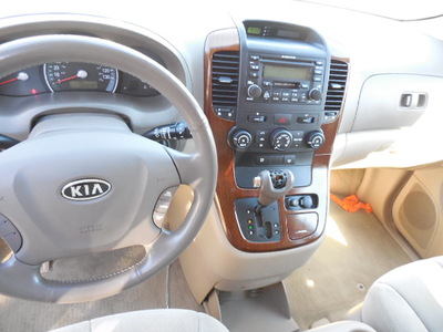 kia sedona