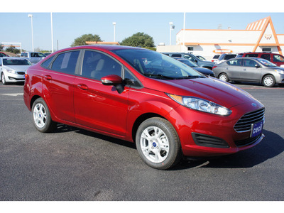 ford fiesta 2015 red sedan se 4 cylinders automatic 78861