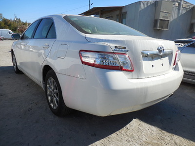 toyota camry hybrid