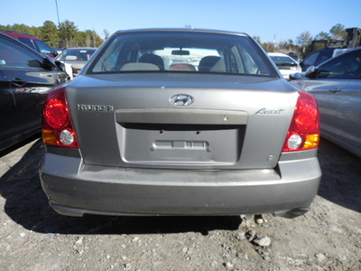 hyundai accent gl