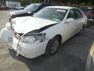 toyota camry le xle se