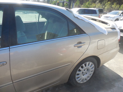 toyota camry le xle se