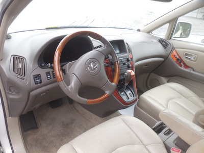 lexus rx 300