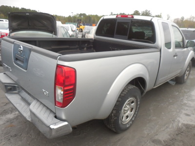 nissan frontier xe