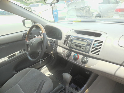 toyota camry le xle se