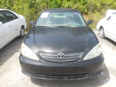 toyota camry le xle se