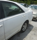 toyota camry le xle se