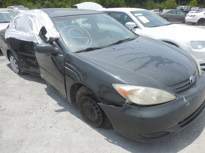 toyota camry le xle se