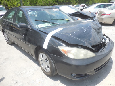 toyota camry le xle se