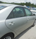 toyota camry le xle se