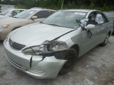 toyota camry le xle se