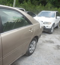 toyota camry le xle se