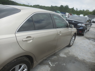 toyota camry hybrid