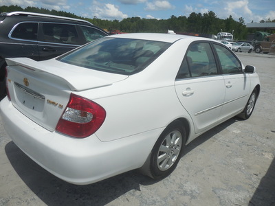 toyota camry le xle se