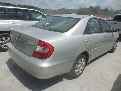 toyota camry le xle se