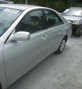 toyota camry le xle se