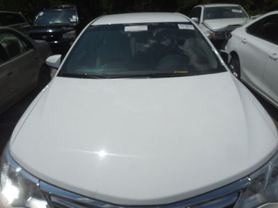 toyota camry l se le xle