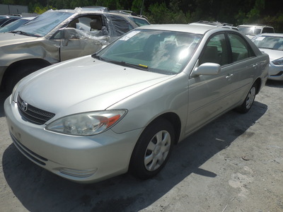 toyota camry le xle se